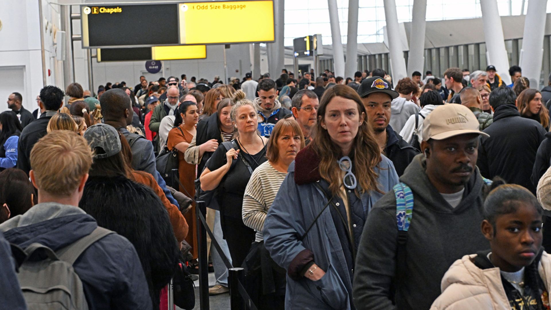 US airports may have to shut amid long wait times, transport boss warns